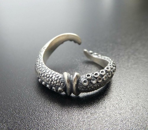 Gothic detailed sterling - detailed,